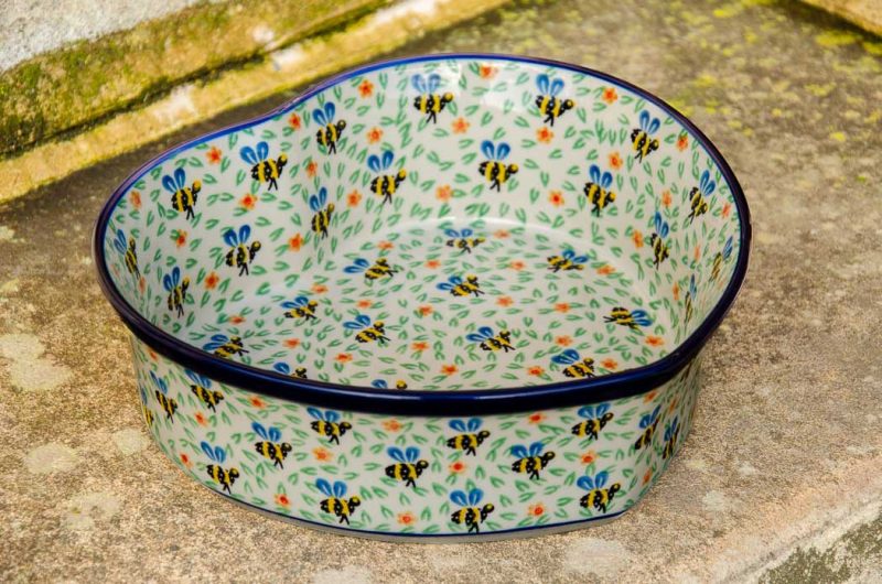 Polish Pottery Bee pattern Large Heart Dish by Cer4amika Artystyczna Bolesławiec