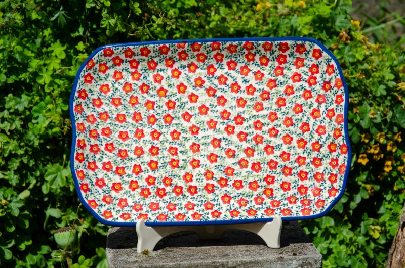 Ditzy Red Serving Plate Unikat Pattern from Polkadot Lane UK.