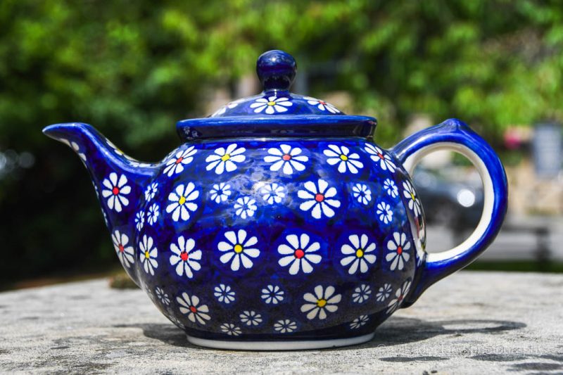 Polish Pottery Midnight Daisy Pattern Teapot fro Two or Three by Ceramika Manufaktura