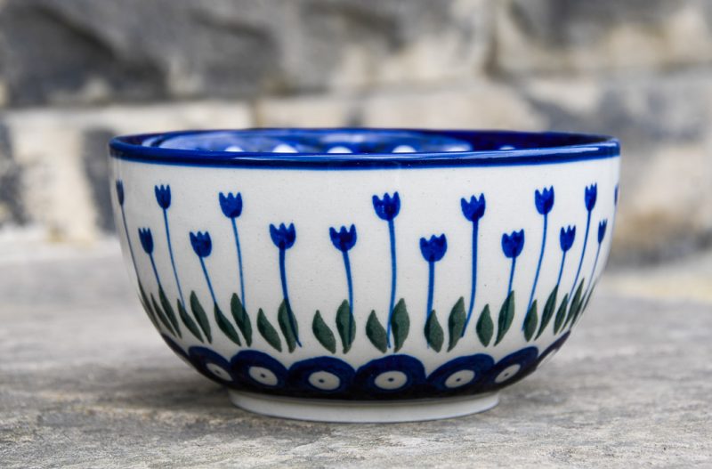 Polish Pottery Cereal bowl Tulip Spot by Ceramika Artystyczna Bolesławiec.