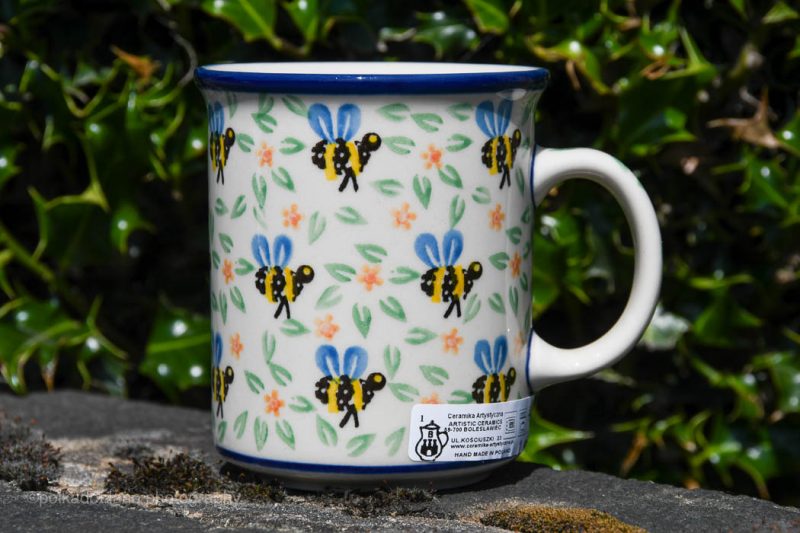 Bee Tea Mug Medium Size by Ceramika Artystyczna