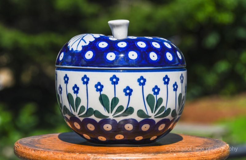 Polish Pottery Apple Baker Daisy Spot Pattern by Ceramika Artystyczna