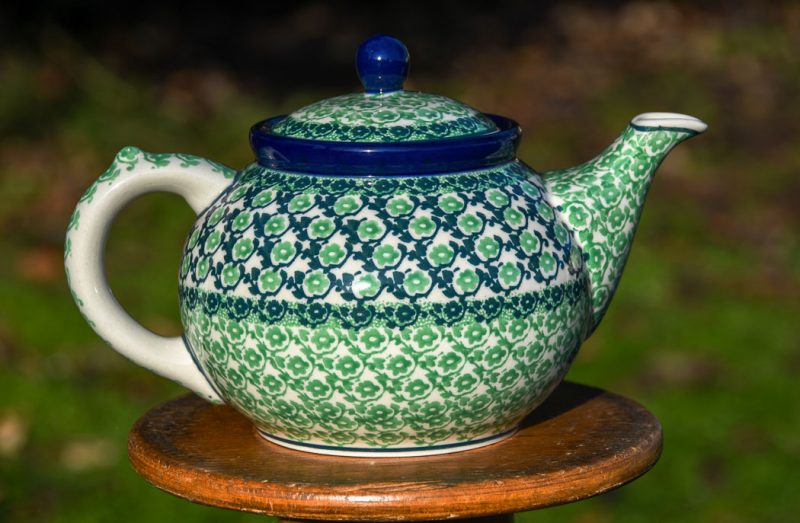 Polish Pottery Green Daisy hand painted Teapot for Four by Ceramika Artystyczna.