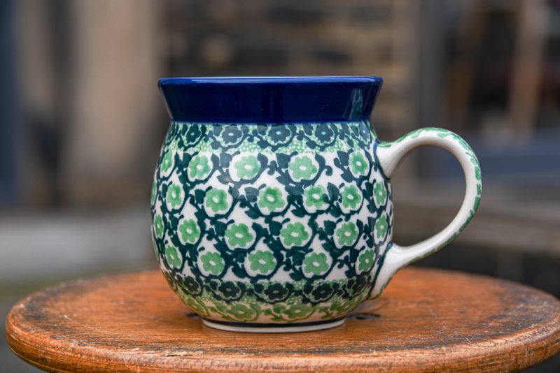 Polish Pottery Green Daisy Small Mug by Ceramika Artystyczna Bolesławiec.