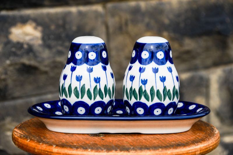 Polish Pottery Salt and Pepper Set Tulip Spot pattern by Ceramika Artystyczna