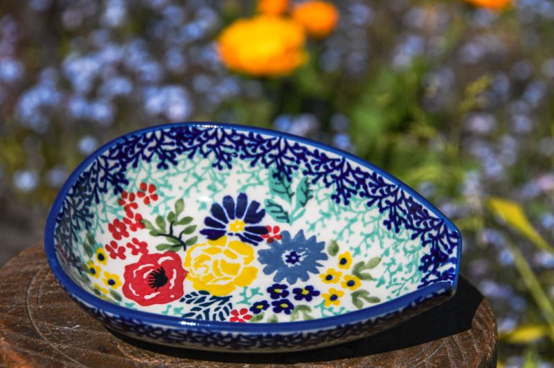 Unikat Polish Pottery Spoon Rest Flower Garden pattern.