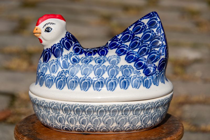 Polish Pottery Hen Egg Container Blue Beans pattern by Ceramika Manufaktura Boleslawiec.