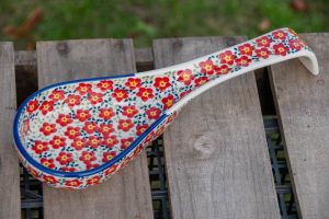 Polish pottery Long Spoon Rest Ditzy Red Flowers pattern by Ceramika Manufaktura