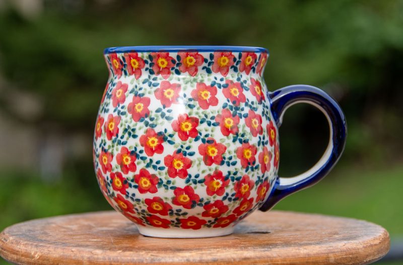 Medium size Polish pottery Mug Ditzy Red pattern by Ceramika Manufaktura