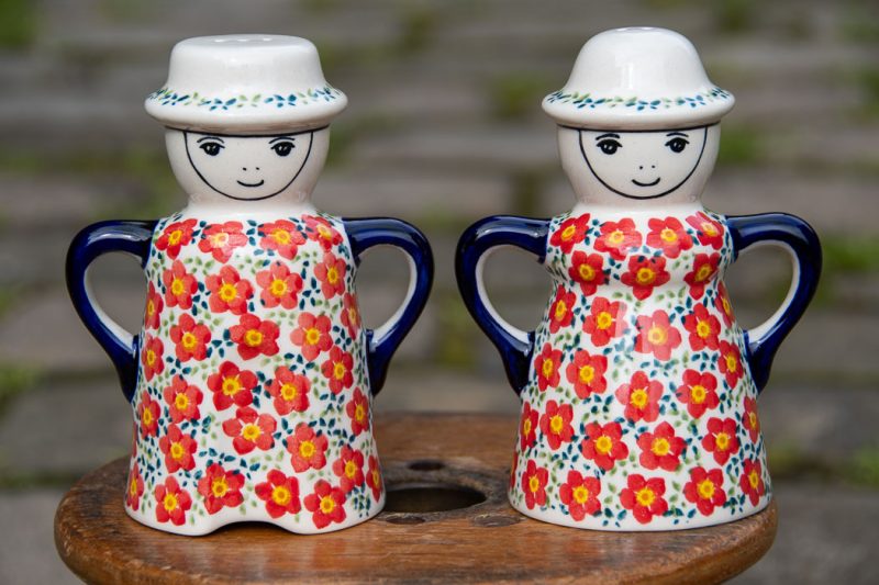 Polish Pottery Ditzy Red Flowers pattern Salt and Pepper Figurines by Ceramika Manufaktura.