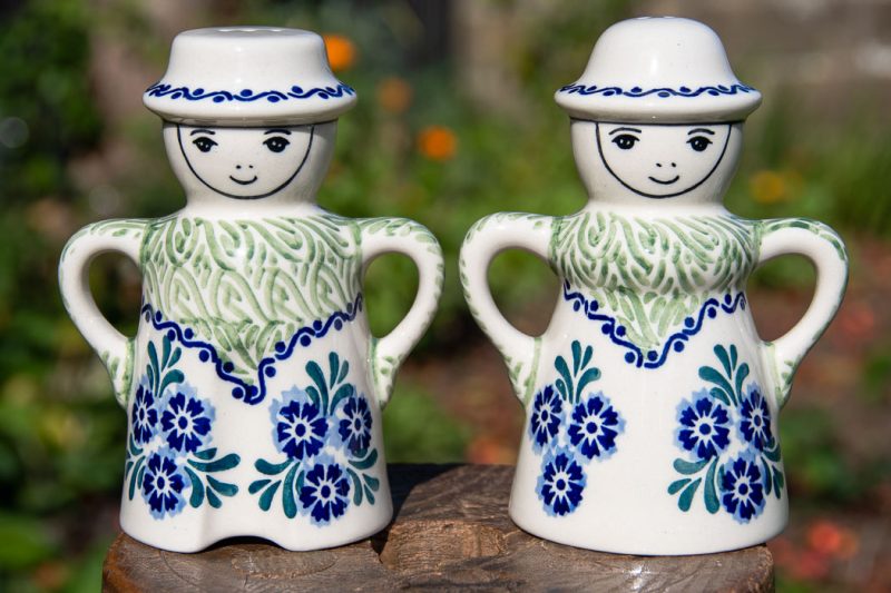 Polish Pottery Unikat Salt and Pepper Figurines Floral Arch pattern by Ceramika Manufaktura.