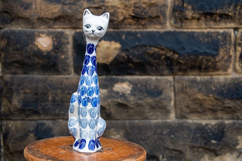 Polish pottery Blue Beans Tall Cat