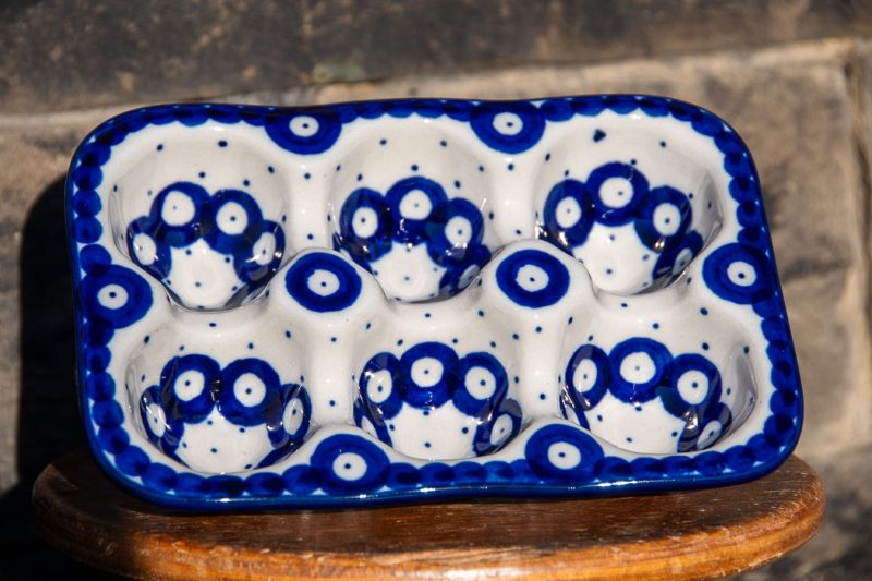 Egg Holder for 6 eggs Polkadot Blue pattern