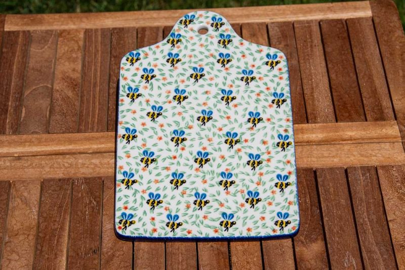 Bee pattern Cutting Board by Ceramika Artystyczna.