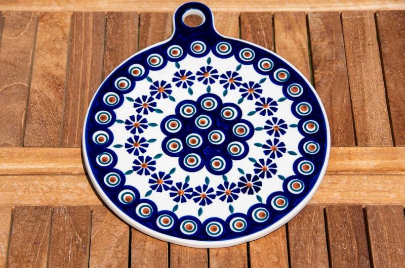 Polish Pottery Peacock Daisy pattern Cutting Board by Ceramika Manufaktura.